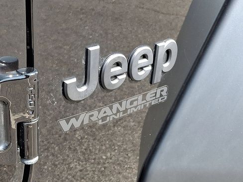 Used 2022 Jeep Wrangler Unlimited Sport AWD/4WD image 30