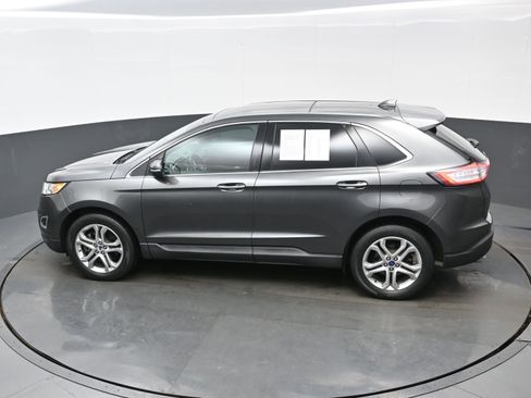 Used 2015 Ford Edge Titanium w/ Equipment Group 301A image 34