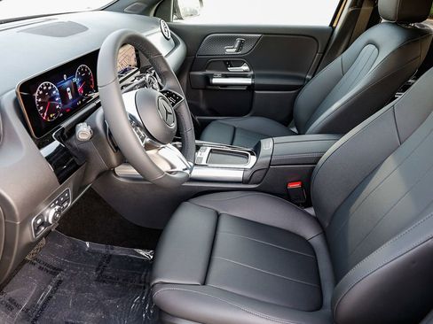New 2025 Mercedes-Benz GLA 250 image 18