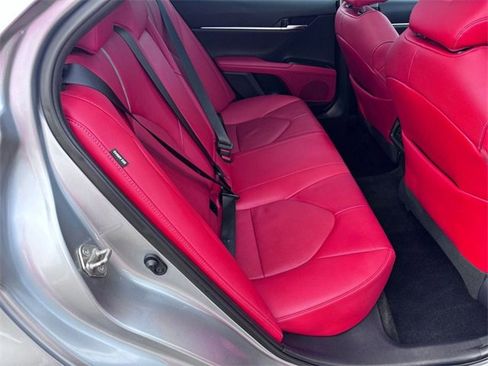 Used 2020 Toyota Camry XSE image 32