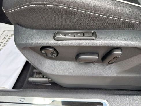 Used 2022 Volkswagen Tiguan SEL R-Line AWD/4WD image 22