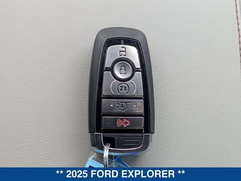New 2025 Ford Explorer Active w/ Active Comfort Package image 37