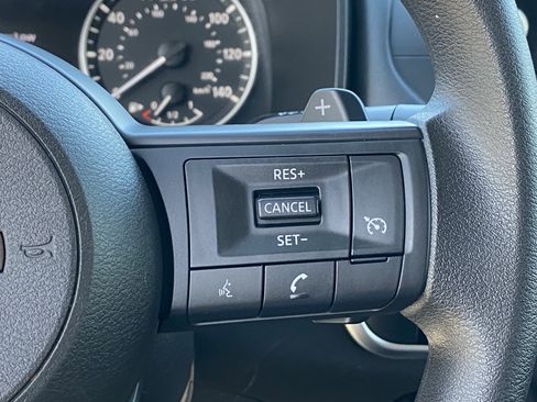 Used 2023 Nissan Rogue S image 29