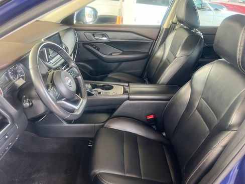 Certified 2023 Nissan Rogue SL FWD image 4