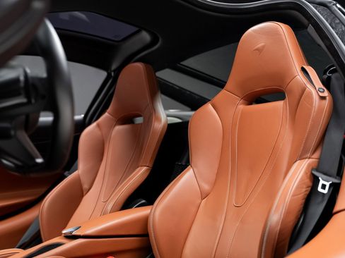 Used 2018 McLaren 720S image 56