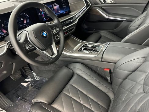 Used 2025 BMW X5 sDrive40i image 16