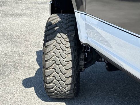 Used 2020 Ford F250 Lariat w/ Chrome Package image 45