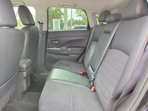 Used 2023 Mitsubishi Outlander Sport ES AWD/4WD image 16