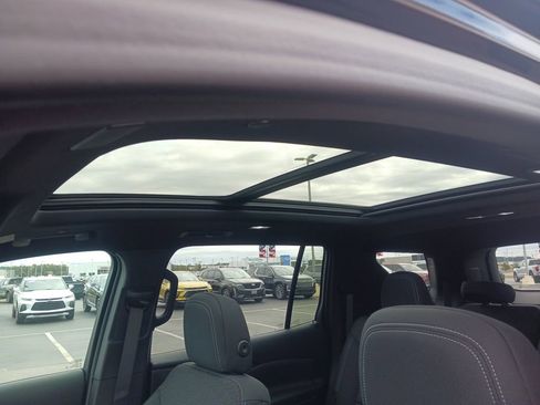 New 2026 Chevrolet Traverse LT w/ Sun and Wheel Package image 22