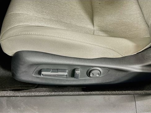 Used 2024 Honda Accord EX image 19