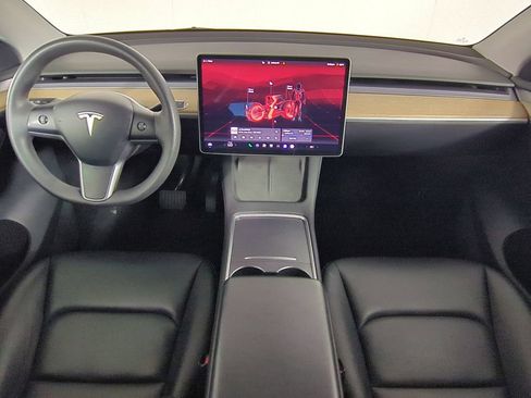 Used 2023 Tesla Model Y AWD image 18