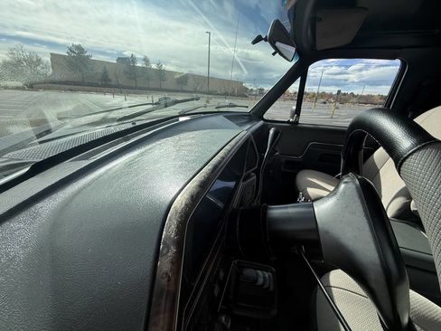 Used 1990 Ford Bronco image 16