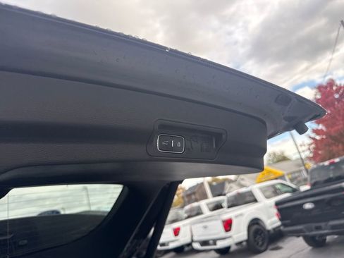 Used 2023 Ford Explorer XLT w/ Equipment Group 202A image 13