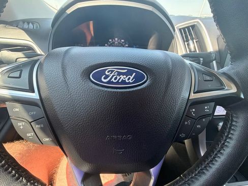 Used 2024 Ford Edge SEL w/ Convenience Package AWD/4WD image 16