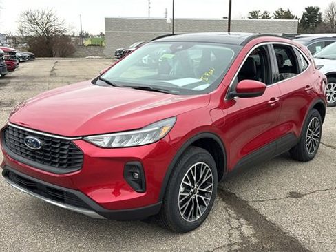 New 2026 Ford Escape SE image 3