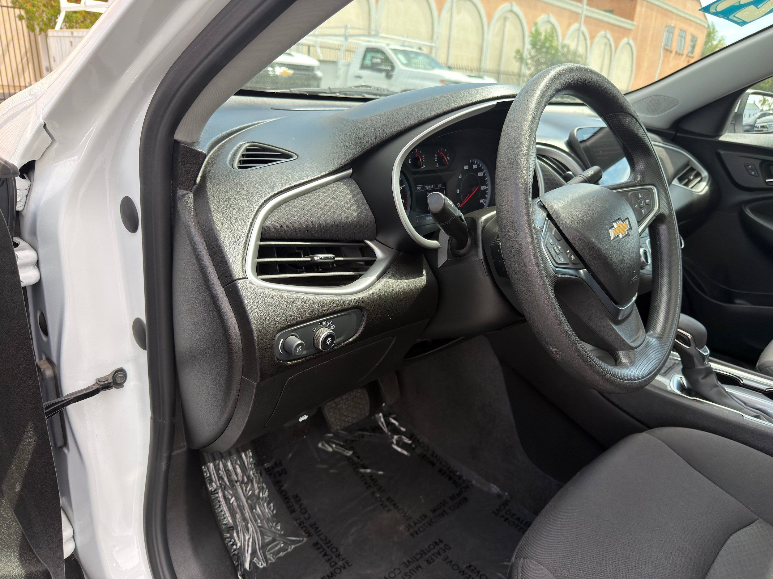 Used 2024 Chevrolet Malibu LT FWD image 25