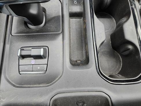 Used 2022 GMC Sierra 1500 AT4X image 73