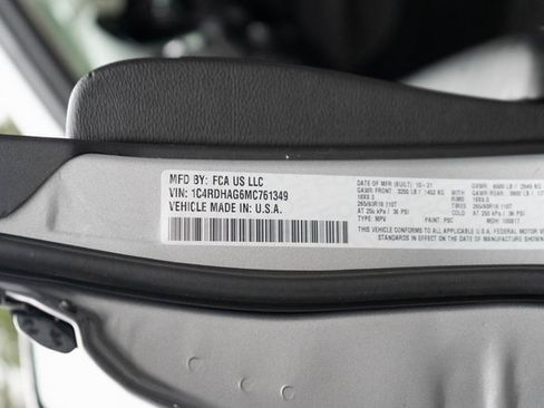 Used 2021 Dodge Durango SXT w/ 3rd Row Seating Group image 31