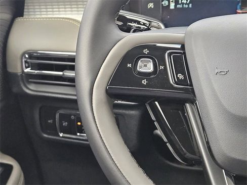 New 2026 Lincoln Corsair Premiere image 26