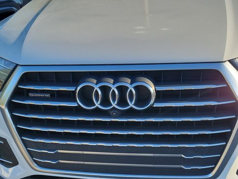 Used 2017 Audi Q7 3.0T Premium Plus image 4