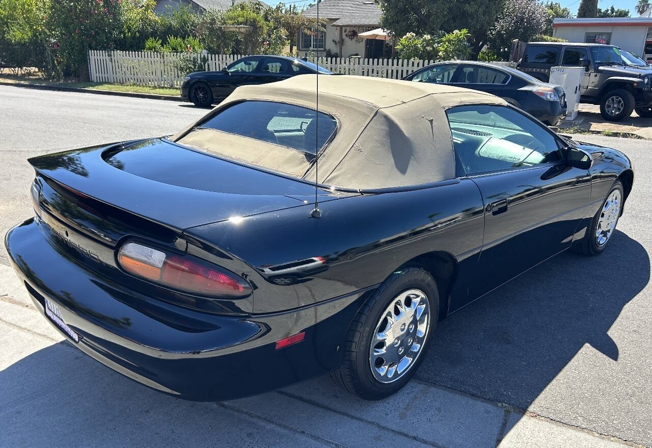 Used 1997 Chevrolet Camaro LT w/ Preferred Equipment Group 2 RWD image 6