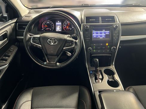 Used 2016 Toyota Camry SE FWD image 20