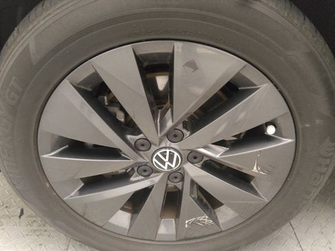 Used 2024 Volkswagen Taos S FWD image 31