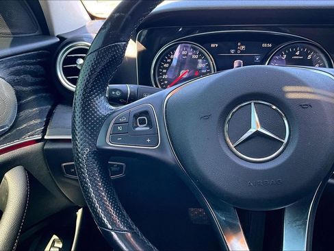 Used 2018 Mercedes-Benz E 300 4MATIC image 11