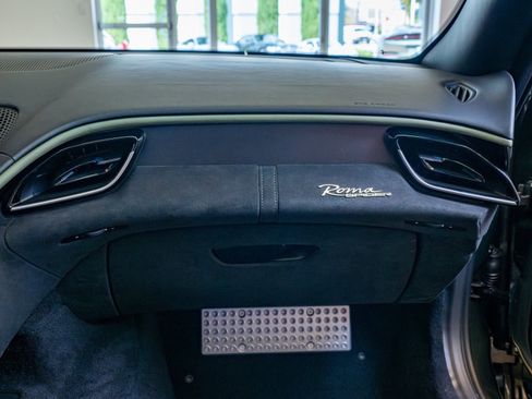 Used 2024 Ferrari Roma Spider image 18