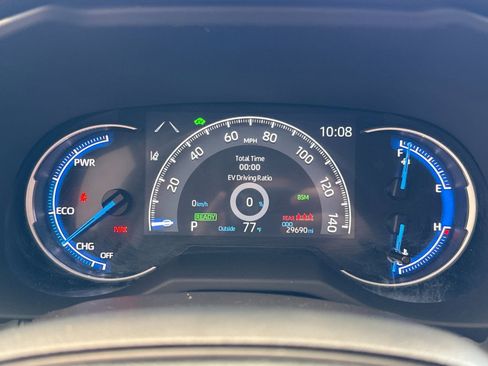 Used 2025 Toyota RAV4 XLE image 14