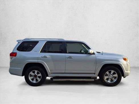 Used 2012 Toyota 4Runner SR5 w/ Convenience Pkg RWD image 4