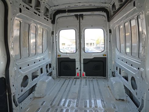 Used 2017 Ford Transit 350 148 High Roof RWD image 30