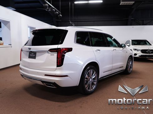 Used 2023 Cadillac XT6 Premium Luxury FWD image 7