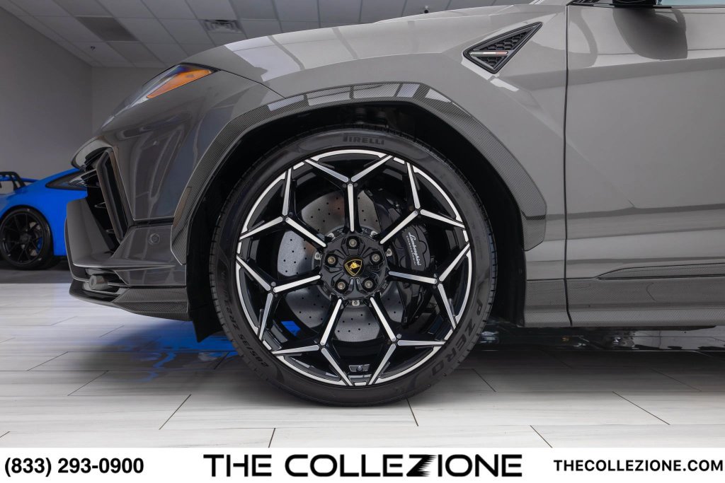 Used 2023 Lamborghini Urus Performante AWD/4WD image 10