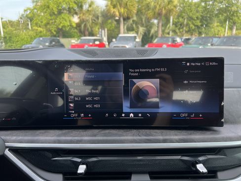 Certified 2024 BMW X7 xDrive40i w/ Premium Package AWD/4WD image 23