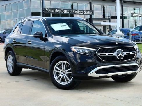 Used 2025 Mercedes-Benz GLC 300 4MATIC image 1
