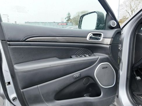 Used 2021 Jeep Grand Cherokee Trackhawk image 30