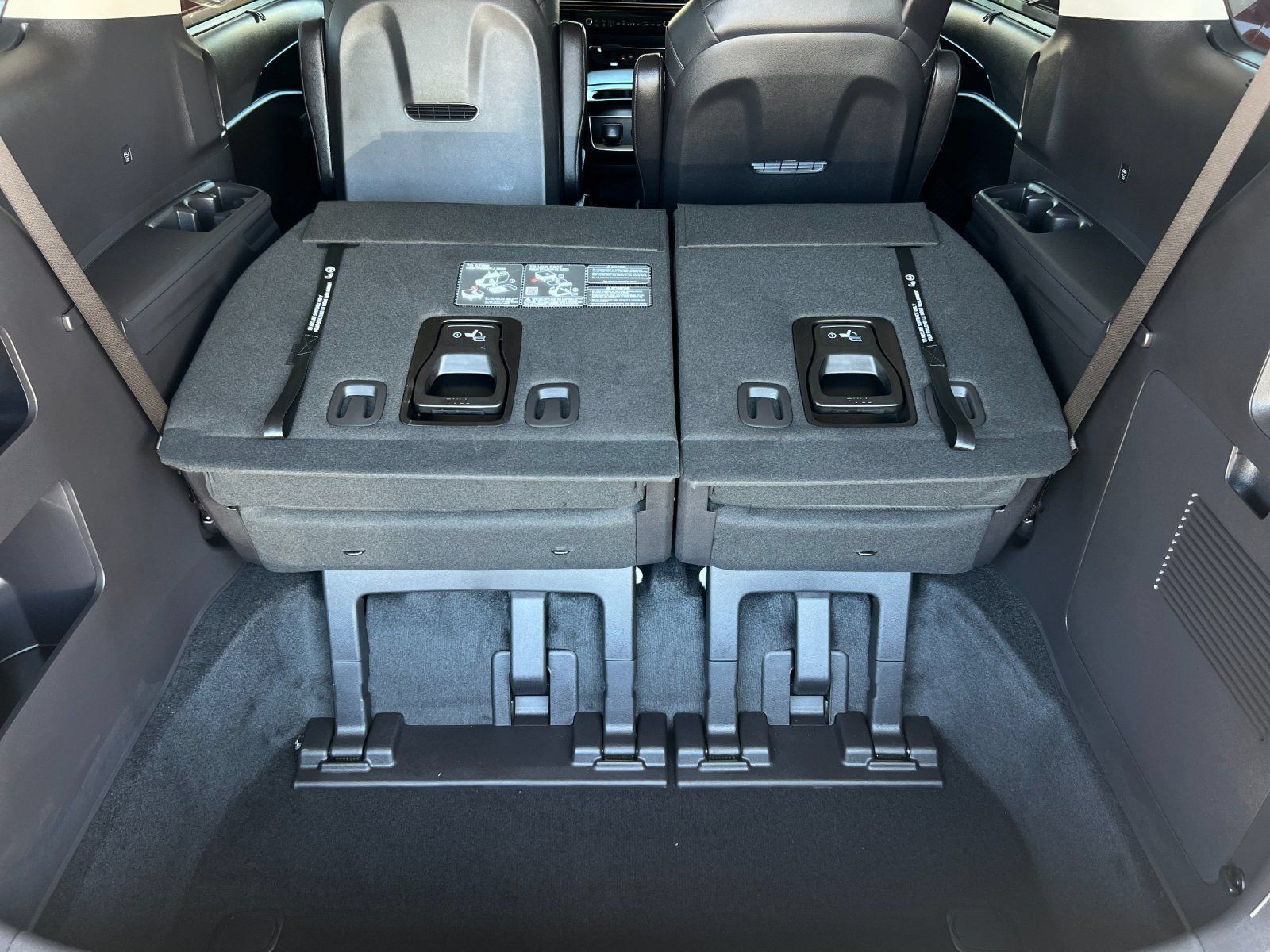 Certified 2026 Kia Carnival SX Prestige FWD image 17