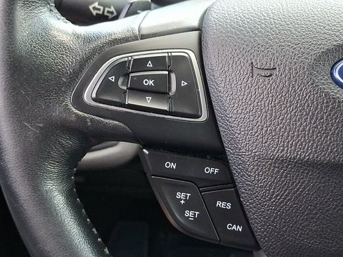 Used 2018 Ford Escape SE w/ SE Sport Appearance Package FWD image 22