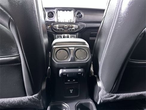 Used 2022 Jeep Gladiator Overland image 22