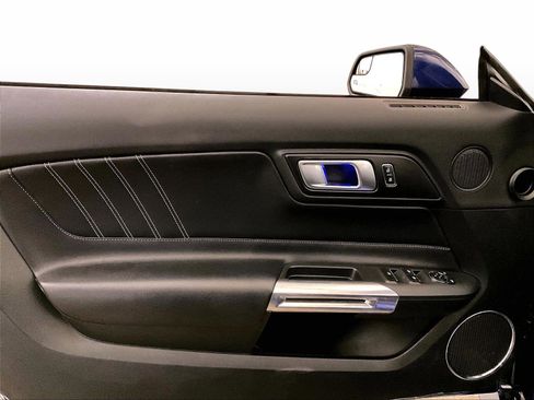 Used 2020 Ford Mustang Premium RWD image 22