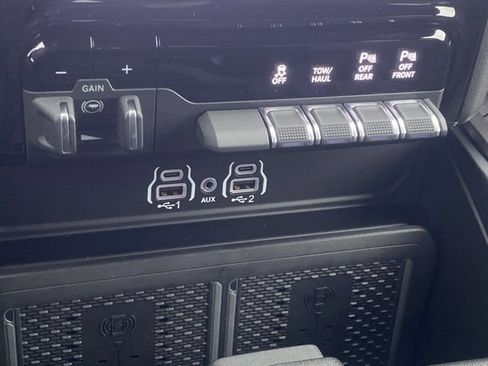 New 2026 RAM 2500 Rebel w/ Rebel Level 1 Equipment Group image 25