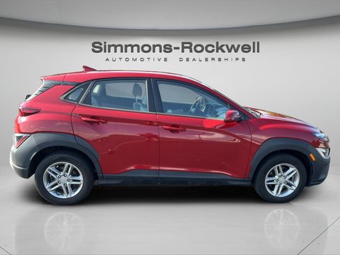 Used 2022 Hyundai Kona SE AWD/4WD image 6