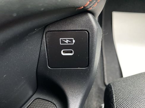 Used 2025 Honda HR-V Sport image 30