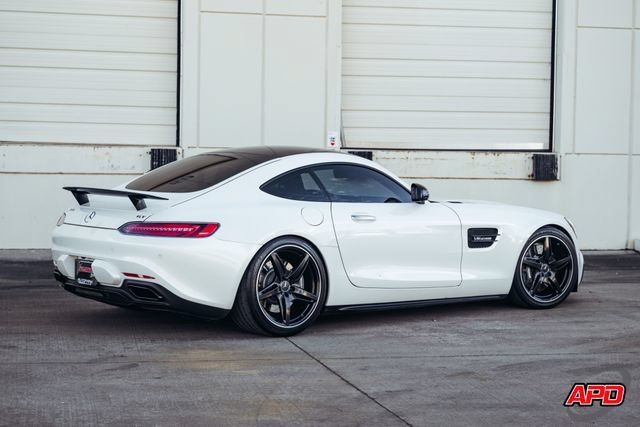 Used 2017 Mercedes-Benz AMG GT Coupe image 3