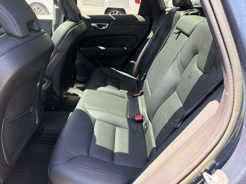 Used 2023 Volvo XC60 B5 Plus w/ Climate Package image 15