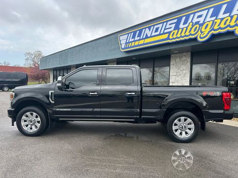 Used 2020 Ford F250 Platinum image 4