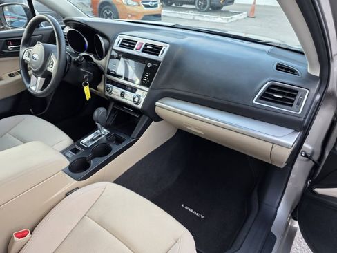 Used 2017 Subaru Legacy 2.5i Premium AWD/4WD image 10