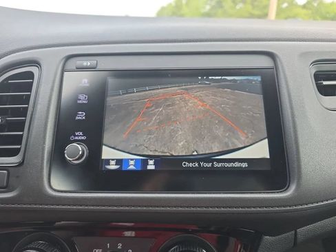 Used 2021 Honda HR-V Sport image 30