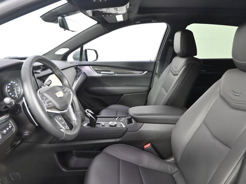 New 2025 Cadillac XT5 Sportv w/ Technology Package image 13